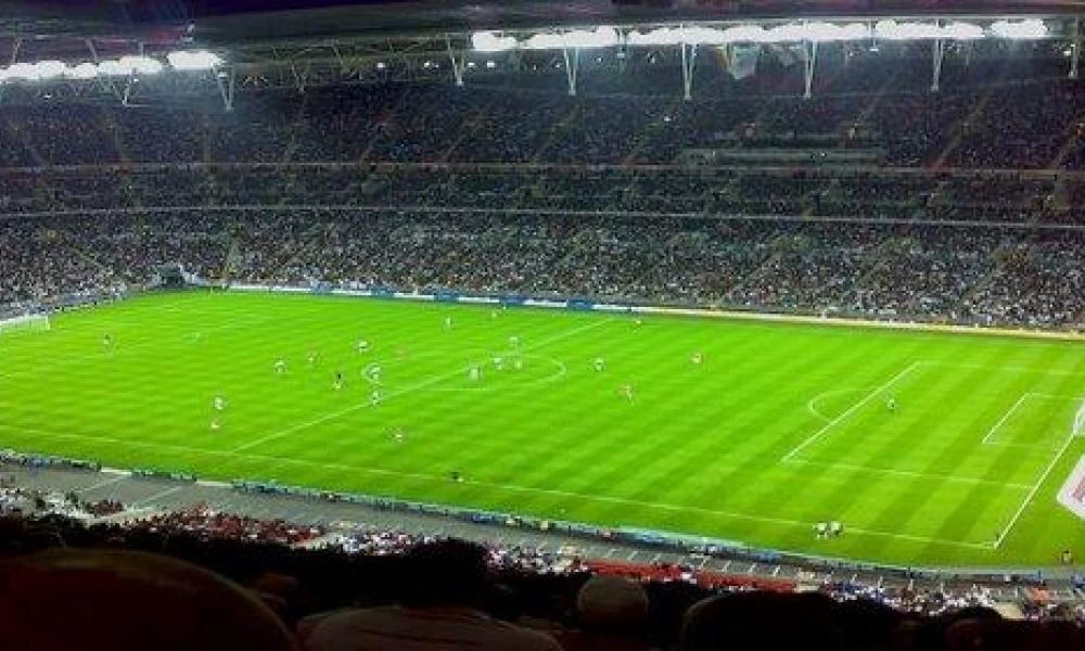 Κορονοϊός - Ποδόσφαιρο: Το 2021 ξανά κόσμος στα γήπεδα